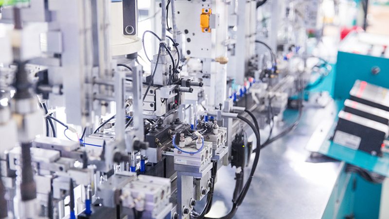 上海三相异步电机型号参数解析：选型关键因素与注意事项